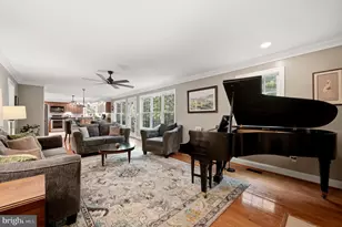 303 Northwood Cir, Cross Junction, VA 22625 - Photo 9