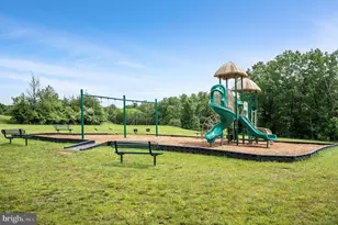 303 Northwood Cir, Cross Junction, VA 22625 - Photo 77