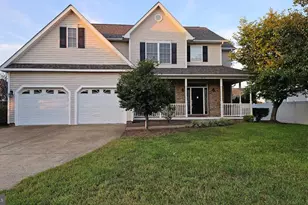 202 Cool Spring Dr, Stephens City, VA 22655 - Photo 1