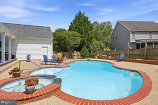 200 Fairfield Dr, Winchester, VA 22602 - Photo 3