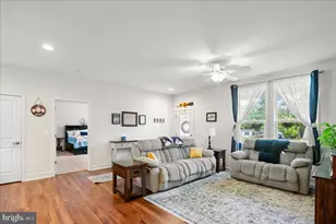 584 McDonald Rd, Winchester, VA 22602 - Photo 3