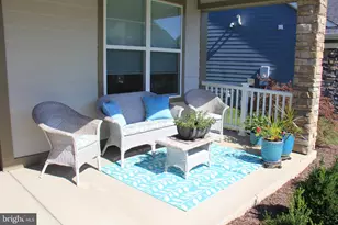 109 Walleye Ct, Lake Frederick, VA 22630 - Photo 5