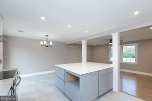 127 Mountain View Rd, Winchester, VA 22603 - Photo 11