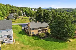 413 Masters Dr, Cross Junction, VA 22625 - Photo 73