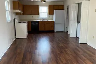 1258 Lakeview Dr, Cross Junction, VA 22625 - Photo 5