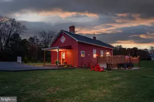 1098 Reynolds Rd, Cross Junction, VA 22625 - Photo 1