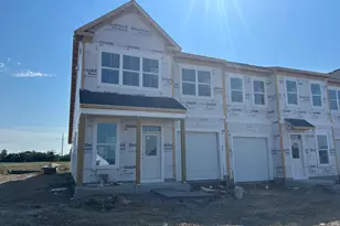 422 Granite Rdg Dr, Winchester, VA 22603 - Photo 1