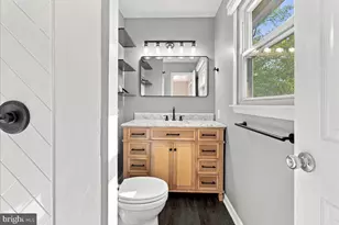 409 Sunset Cir, Cross Junction, VA 22625 - Photo 23