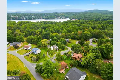 409 Sunset Circle, Cross Junction, VA 22625 - Photo 5