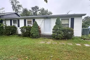 221 Broad Ave, Winchester, VA 22602 - Photo 1
