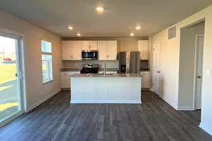 106 Medley Wy, Stephens City, VA 22655 - Photo 3