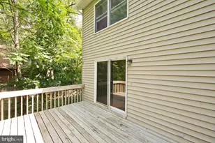 324 Overlook Dr, Cross Junction, VA 22625 - Photo 7