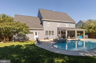 205 Crestleigh Dr, Winchester, VA 22602 - Photo 23