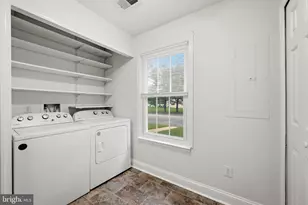 127 Georgetowne Ct, Stephens City, VA 22655 - Photo 13