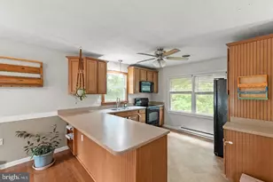 1226 Lakeview Dr, Cross Junction, VA 22625 - Photo 13
