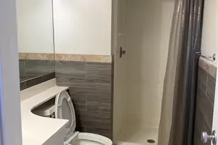 8370 Greensboro Dr, McLean, VA 22102 - Photo 5