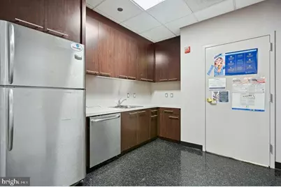 1950 Old Gallows Road, Vienna, VA 22182 - Photo 23