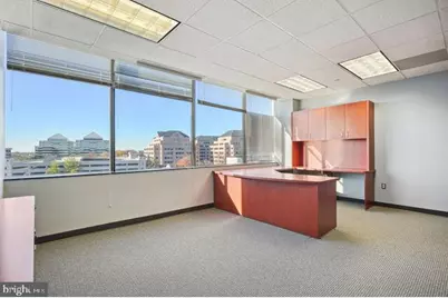 1950 Old Gallows Road, Vienna, VA 22182 - Photo 17