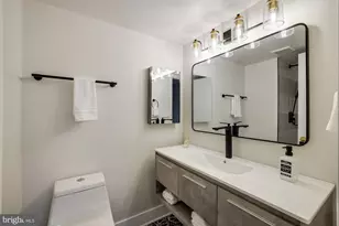 8370 Greensboro Dr, McLean, VA 22102 - Photo 19