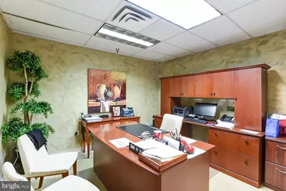 5924 Leesburg Pike, Falls Church, VA 22041 - Photo 15