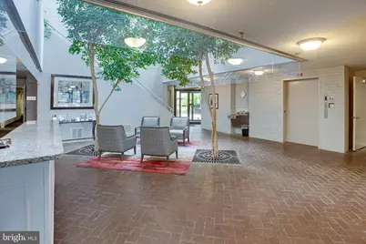 5641 Burke Centre, Burke, VA 22015 - Photo 3