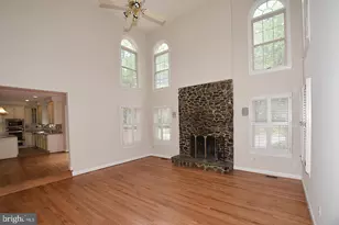 10190 Akhtamar Dr, Great Falls, VA 22066 - Photo 9