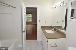 10190 Akhtamar Dr, Great Falls, VA 22066 - Photo 29