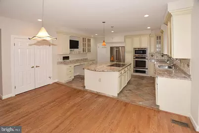 10190 Akhtamar Drive, Great Falls, VA 22066 - Photo 13