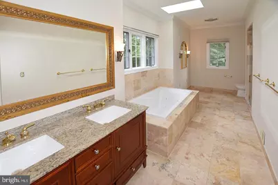 10190 Akhtamar Drive, Great Falls, VA 22066 - Photo 35