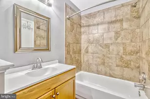 6011 Honnicut Dr, Centreville, VA 20121 - Photo 19