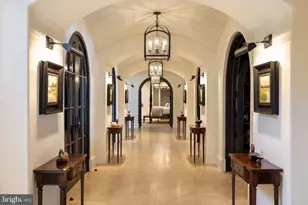 7979 E Boulevard Dr, Alexandria, VA 22308 - Photo 17