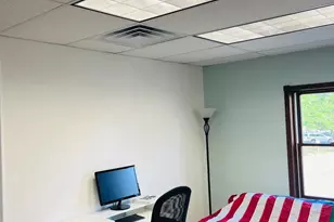 8212 Old Courthouse Rd, Vienna, VA 22182 - Photo 1