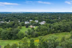 13110 Thompson Rd, Fairfax, VA 22033 - Photo 5