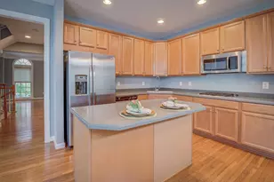 8410 Chaucer House Ct, Lorton, VA 22079 - Photo 13