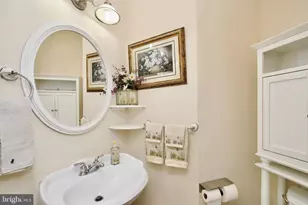 7801 Ridgewood Dr, Annandale, VA 22003 - Photo 15