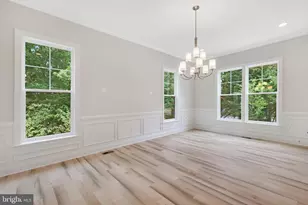 9017 Ellenwood Ln, Fairfax, VA 22032 - Photo 15