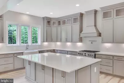 9017 Ellenwood Lane, Fairfax, VA 22032 - Photo 19