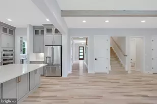 9017 Ellenwood Ln, Fairfax, VA 22032 - Photo 17