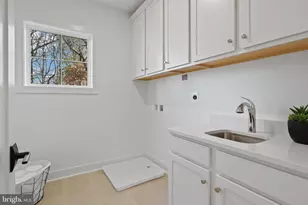 607 Truman Cir SW, Vienna, VA 22180 - Photo 29