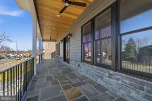 7631 Lisle Ave, Falls Church, VA 22043 - Photo 3