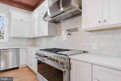 7631 Lisle Avenue, Falls Church, VA 22043 - Photo 21