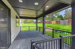 9205 Franks Pt Ln, Lorton, VA 22079 - Photo 19