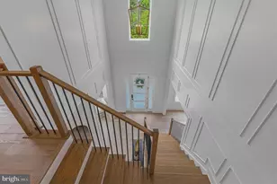 9205 Franks Pt Ln, Lorton, VA 22079 - Photo 11
