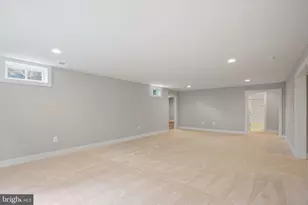 2423 Jackson Pkwy, Vienna, VA 22180 - Photo 65