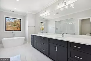 2447 Flint Hill Rd, Vienna, VA 22181 - Photo 11