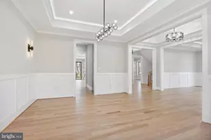 2447 Flint Hill Rd, Vienna, VA 22181 - Photo 9