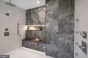 2447 Flint Hill Rd, Vienna, VA 22181 - Photo 13