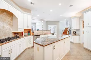 7024 Green Oak Dr, McLean, VA 22101 - Photo 17