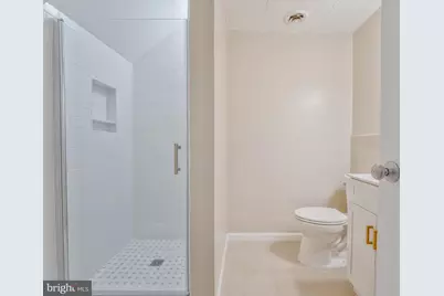 311 Maple Avenue W #C, Vienna, VA 22180 - Photo 19