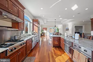 10400 Hunters Valley Rd, Vienna, VA 22181 - Photo 21